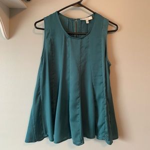 Eri + Ali Anthropologie teal green tank top.